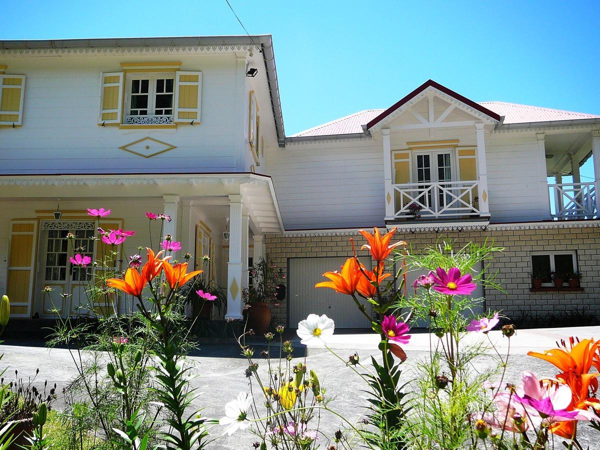 Le Cimendef Bed & Breakfast Salazie Exterior photo